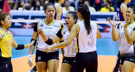 Ust Womens Volleyball Team Watchmen Daily Journal