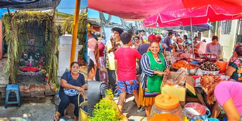 Celebración ancestral en Juchitán Colorido Domingo de Ramos El