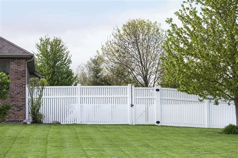 House Fence Smucker Fencing