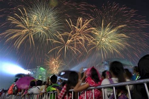 7 Unique Filipino New Year Traditions And Beliefs You Need To Know