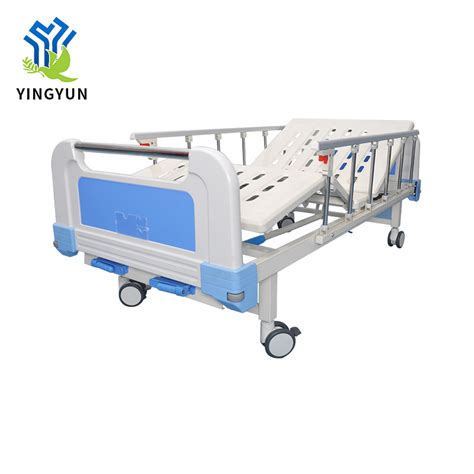 Movable Crank Manual Hospital Medical Icu Nursing Bed With Brakes