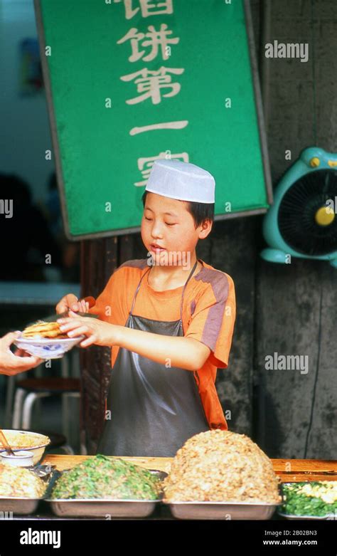 Xi An La Capitale Della Provincia Di Shaanxi E Una Citt Sub