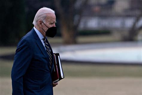 Encuentran Nuevos Documentos Clasificados En Una Oficina De Biden Según Medios