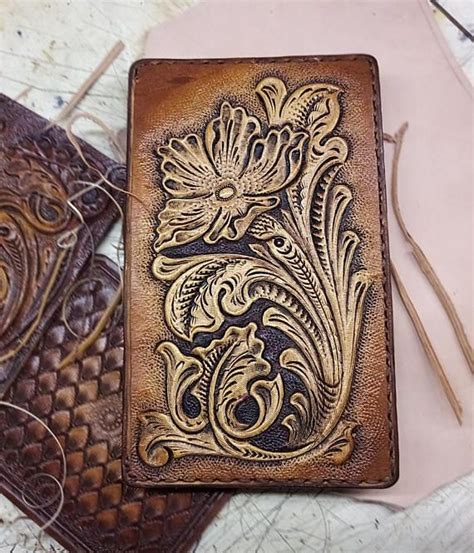 Tooled Wallet Hand Carved Floral Sheridan Western Style Biker Billfold