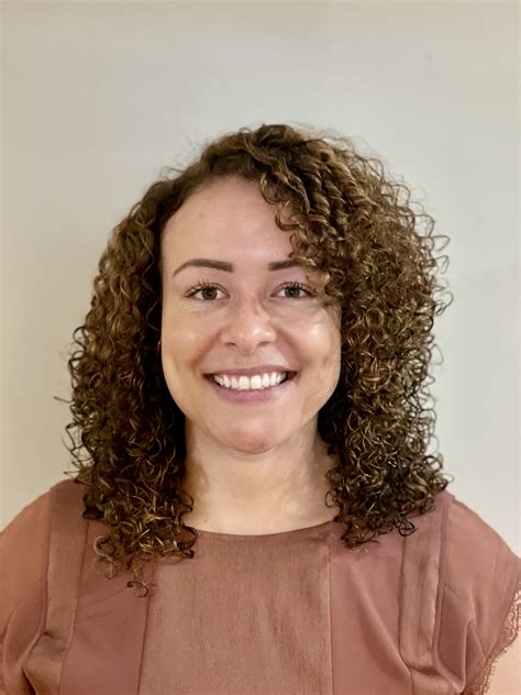 Julia Logan – Mid Realty Inc.