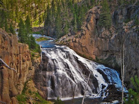 Gibbon Falls Yellowstone 2 2traveldads