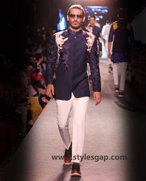 Manish Malhotra Men Sherwanis Archives