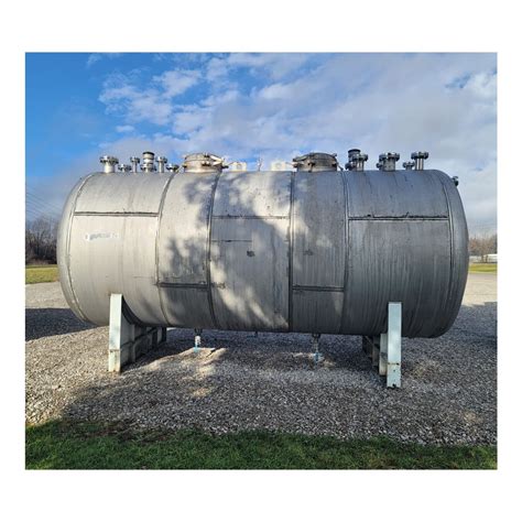 Used 6 000 Gallon Horizontal Stainless Steel Pressure Tank W Center