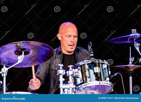 Rock drummer editorial stock image. Image of music, grin - 88891194