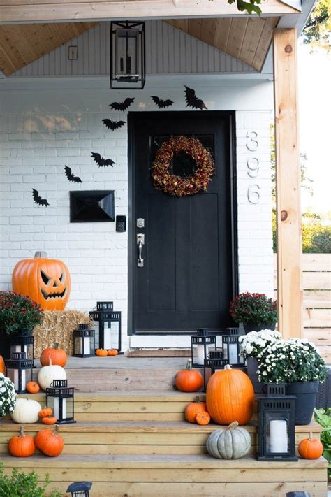 31 Halloween Front Porch Decor Ideas