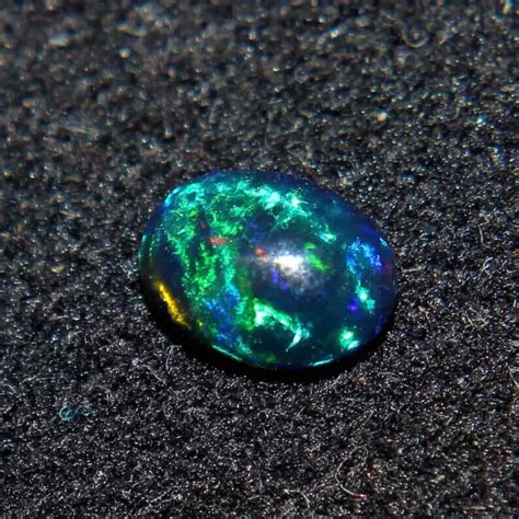 7X5 MM NATUREL éthiopien Multi Feu Noir Opale Ovale Cabochon Pierre