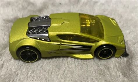 VOITURE DE COLLECTION moulée sous pression Hot Wheels vert zotique 2002