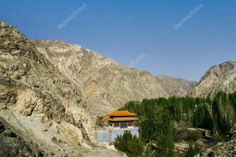 Iron Gate Pass Tiemenguan En Korla Xinjiang China Se Encuentra En