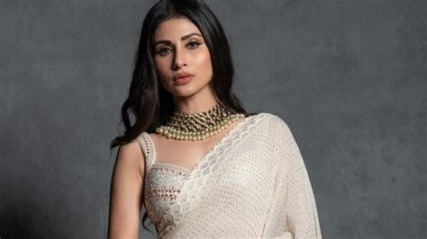 Mouni Roy Confirms Shah Rukh Khans Brahmastra Cameo Reveals How She Became A Part Of Ayan