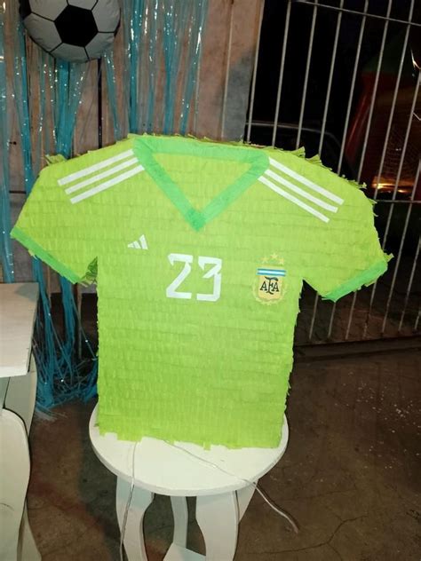 piñata camiseta del dibu selección argentina Tarjetas de cumpleaños