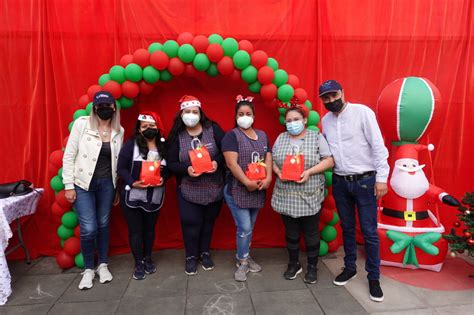 En vísperas de Navidad FCAB comparte con niños y niñas del Jardín Los