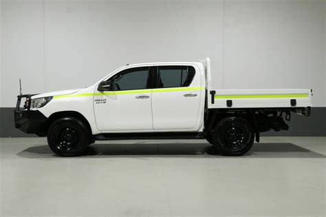 Toyota Hilux Gun R Sp Automatic D Dual Cab Chassis