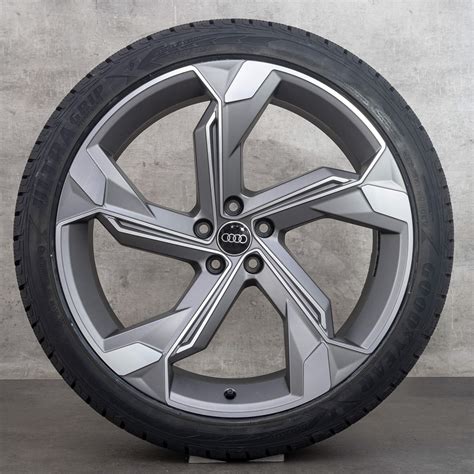 Audi 22 Inch Velgen SQ8 E Tron S GEN GEA Winterbanden OEM Wintervelgen