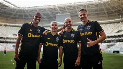 Nova Terceira Camisa Do Atl Tico Mineiro Adidas Mdf