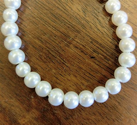 6mm Round Glass Pearls Ivory Deborah Beads