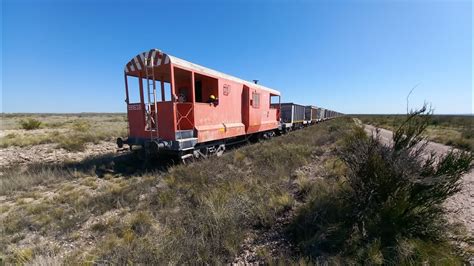 Tren Patagonico Cargas en cercanías de San Antonio Oeste rumbo cantera