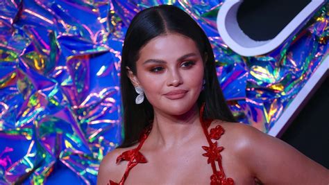 Selena Gomez Causa Polémica Tras Pedir Protección Para Los Civiles De