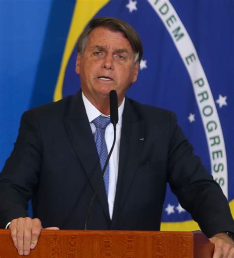 TSE suspende julgamento de Bolsonaro placar está em 2 a 1 para