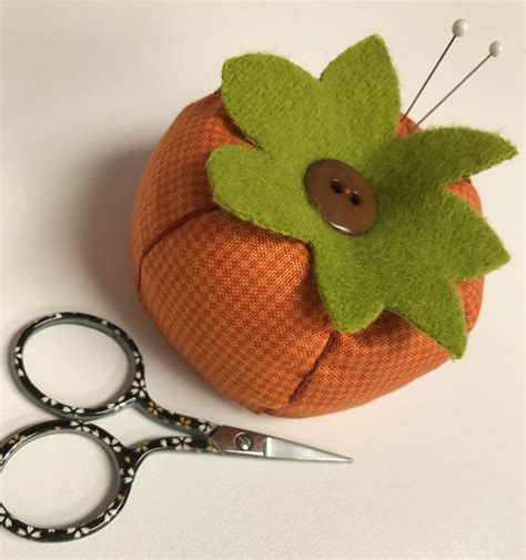 Tutorial Autumn Pumpkin Pincushion Sewing