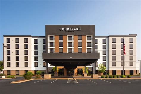 Courtyard Louisville Airport completes renovations | Hotel Management