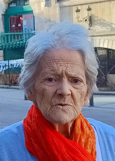 Dña Carmen Bezanilla García Funeraria La Montañesa