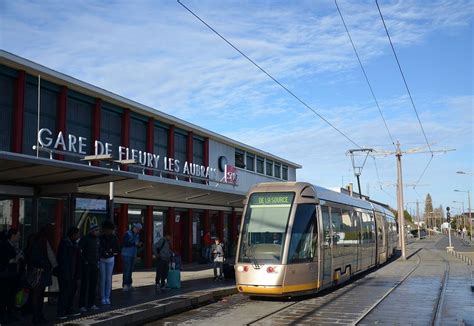 Des T L Cabines Pour Acc Der La Gare De Fleury Les Aubrais En