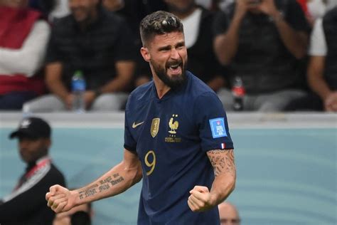 Olivier Giroud Auctions Off World Cup Jersey To Support Armenians Of