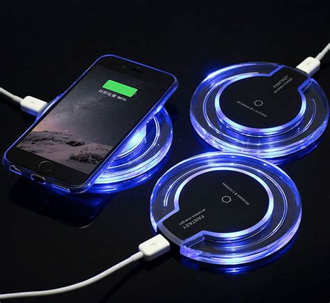 2020 New Luxury Qi Wireless Charger Charging Pad Mini High Efficiency For Samsung S6 Edge S7