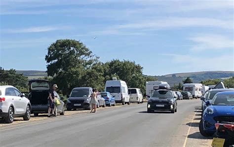 Dorset on ‘full standby’ as crowds head to the beach during heatwave