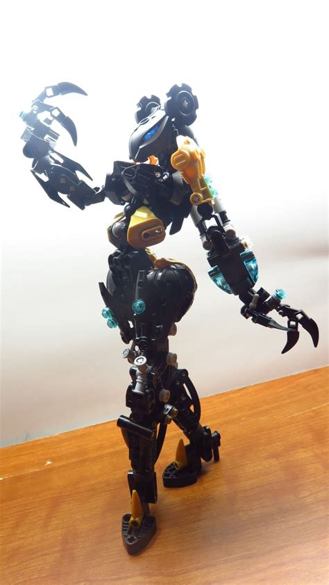 Bionicle Female Rahkshi