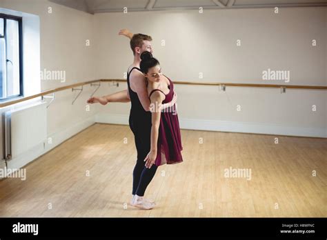 Ballet Partners Practicing Ballet Dance Stock Photo Alamy