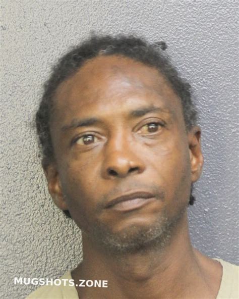 LOCKHART RODERICK DARELL 08 20 2021 Broward County Mugshots Zone