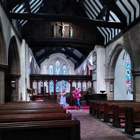 Interior Of St Laurence Church © A J Paxton Cc By Sa20