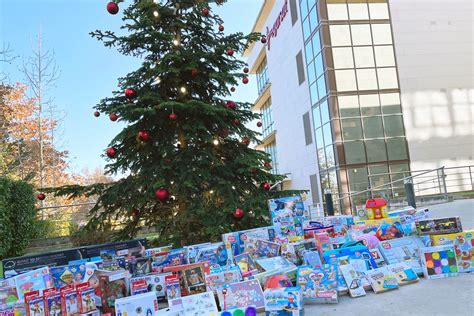 Egarsat Celebra El Xito De La Campa A De Recogida De Juguetes En