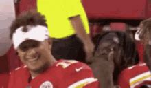 Mahomes Ty GIF - Mahomes Ty Laughing - Discover & Share GIFs