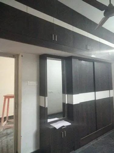 Wooden Doors Bedroom Wardrobe With Locker At Rs Sq Ft In