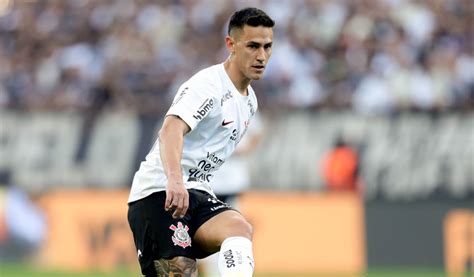 Estreia De Rojas Anima Torcida E Jogadores Do Corinthians