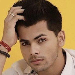 Siddharth Nigam - Age, Family, Bio | Famous Birthdays