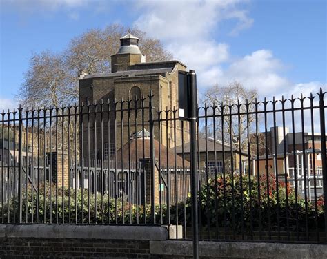 A Watery Wander Around The Angel Islington Islington Guided Walks