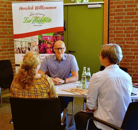 Jobmesse F R Gefl Chtete Jobcenter Im Landkreis Celle Mit Neuem