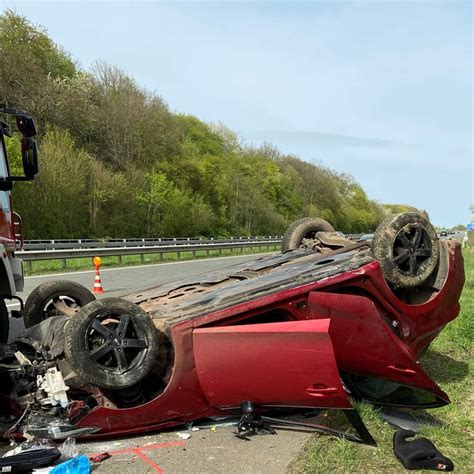 Kilometer Langer Stau Nach Lkw Unfall Auf Der A Bei Sinzig Swr