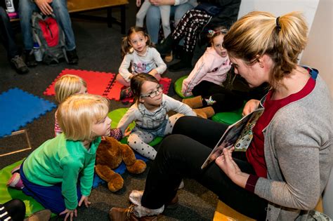 STEM through storytelling - Curiosity Connections