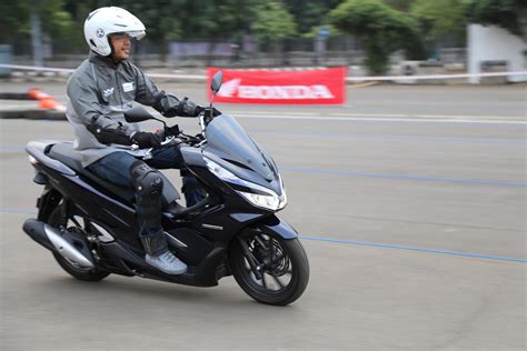 AHM Resmi Pasarkan All New Honda PCX Hybrid FIFASTRA FIFGROUP PT