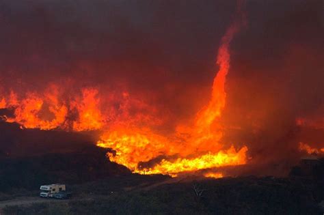 California Wildfires What Is A Firenado Bbc News