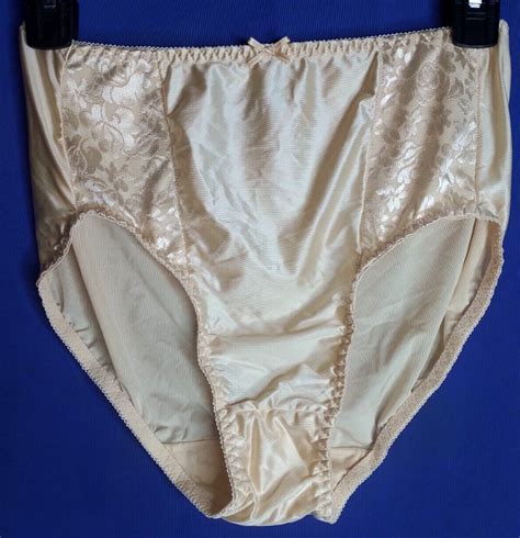 Beautiful Vintage Bali Panties Gem